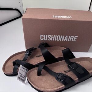 CUSHIONAIRE Women's Black Sandals